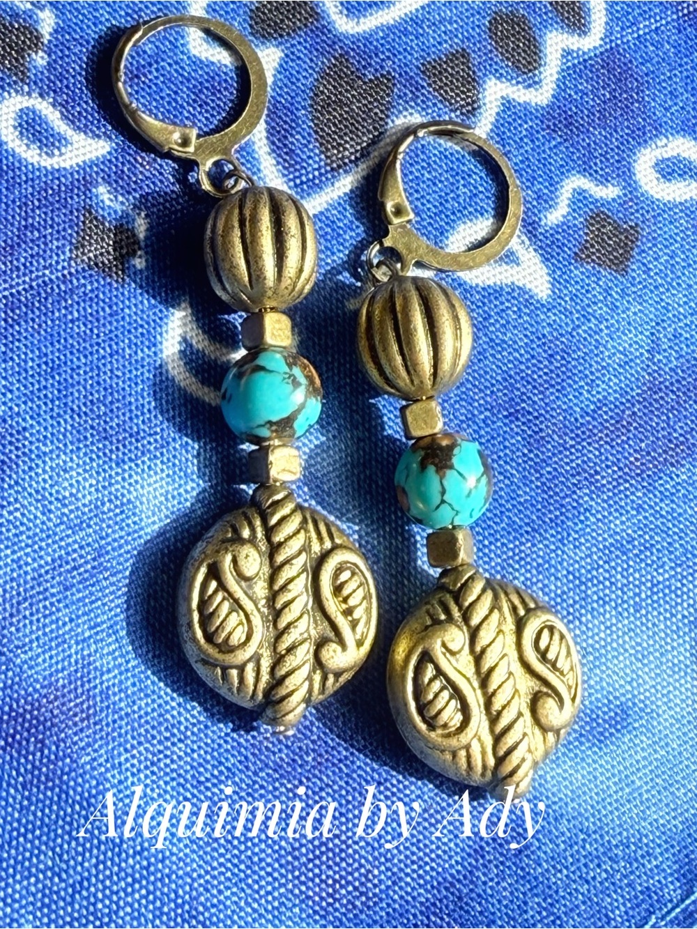 Vintage Gold and Turquoise Earrings - Picture 1 of 1